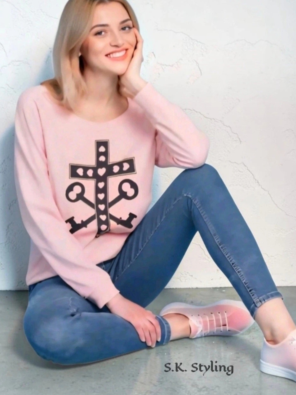 Cotton On Sweatshirt Pale Pink Ribbed Sides Cross Heart Key Women's size Large